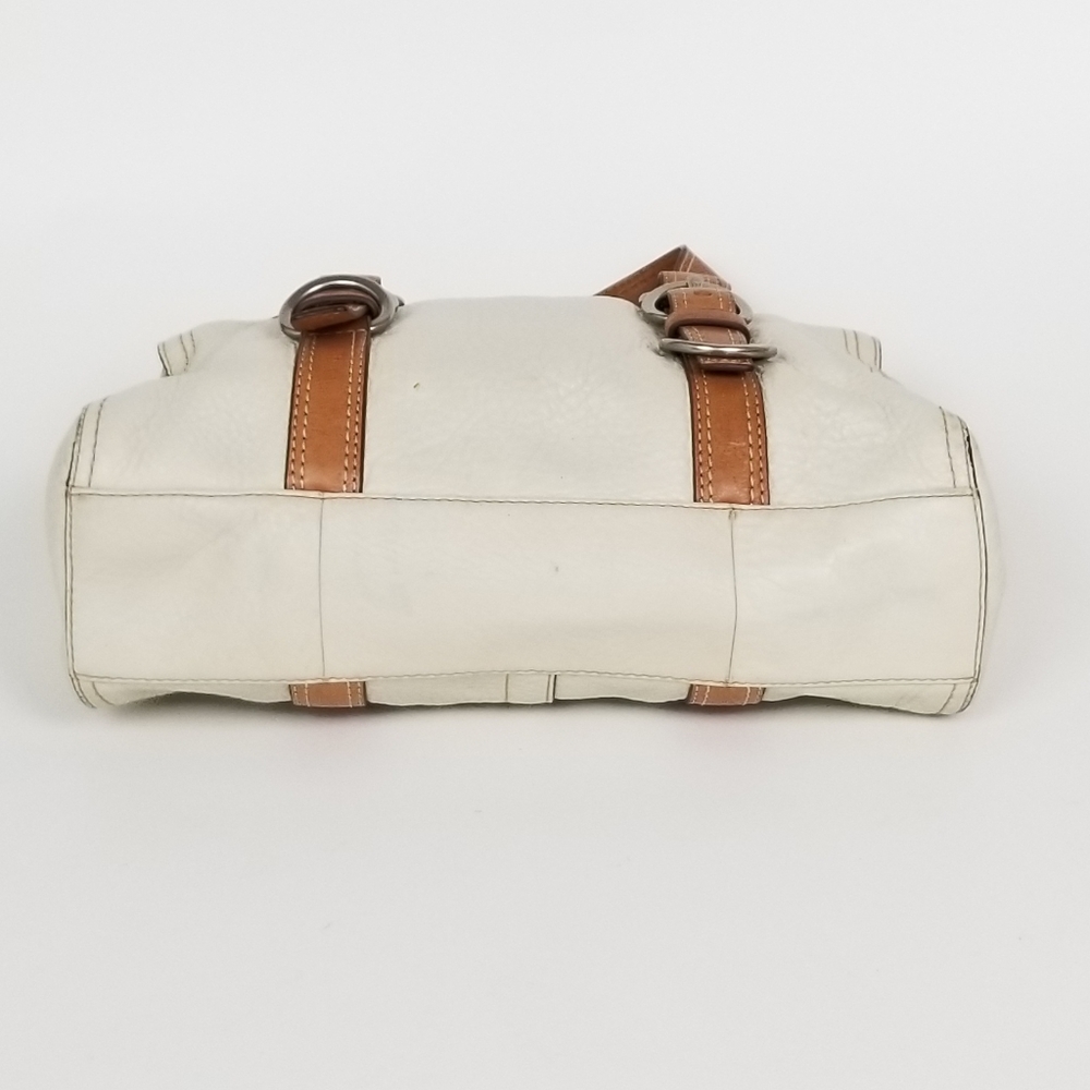Coach Bag! - Picture 5 of 8
